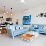 Workation Paradise Gated, Wifi 500Mb, Gym, Pool