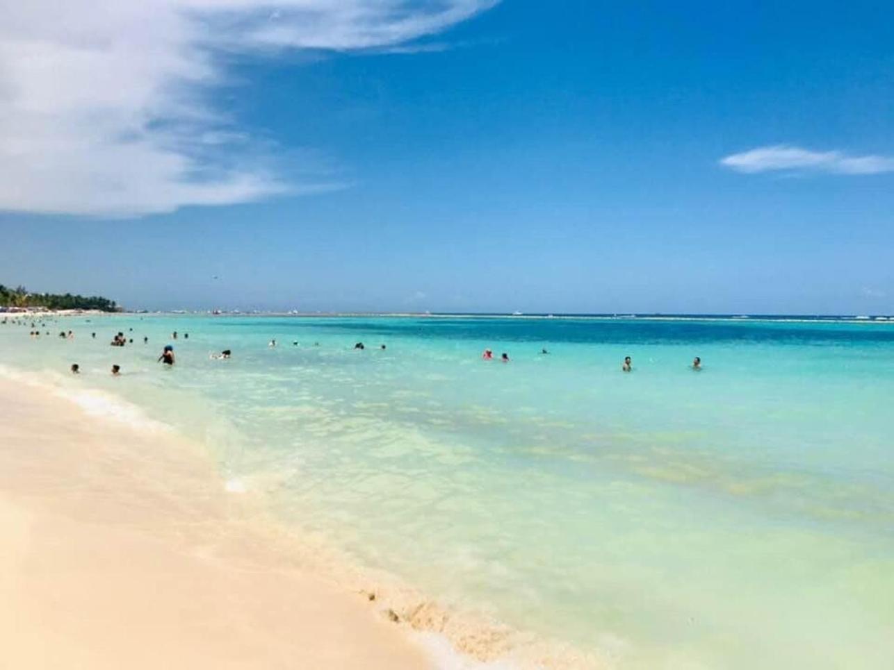 Workation Paradise Gated, Wifi 500mb, Gym, Pool * Playa del Carmen