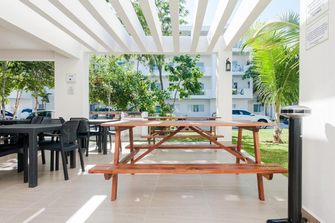 Workation Paradise Gated, Wifi 500mb, Gym, Pool Playa del Carmen